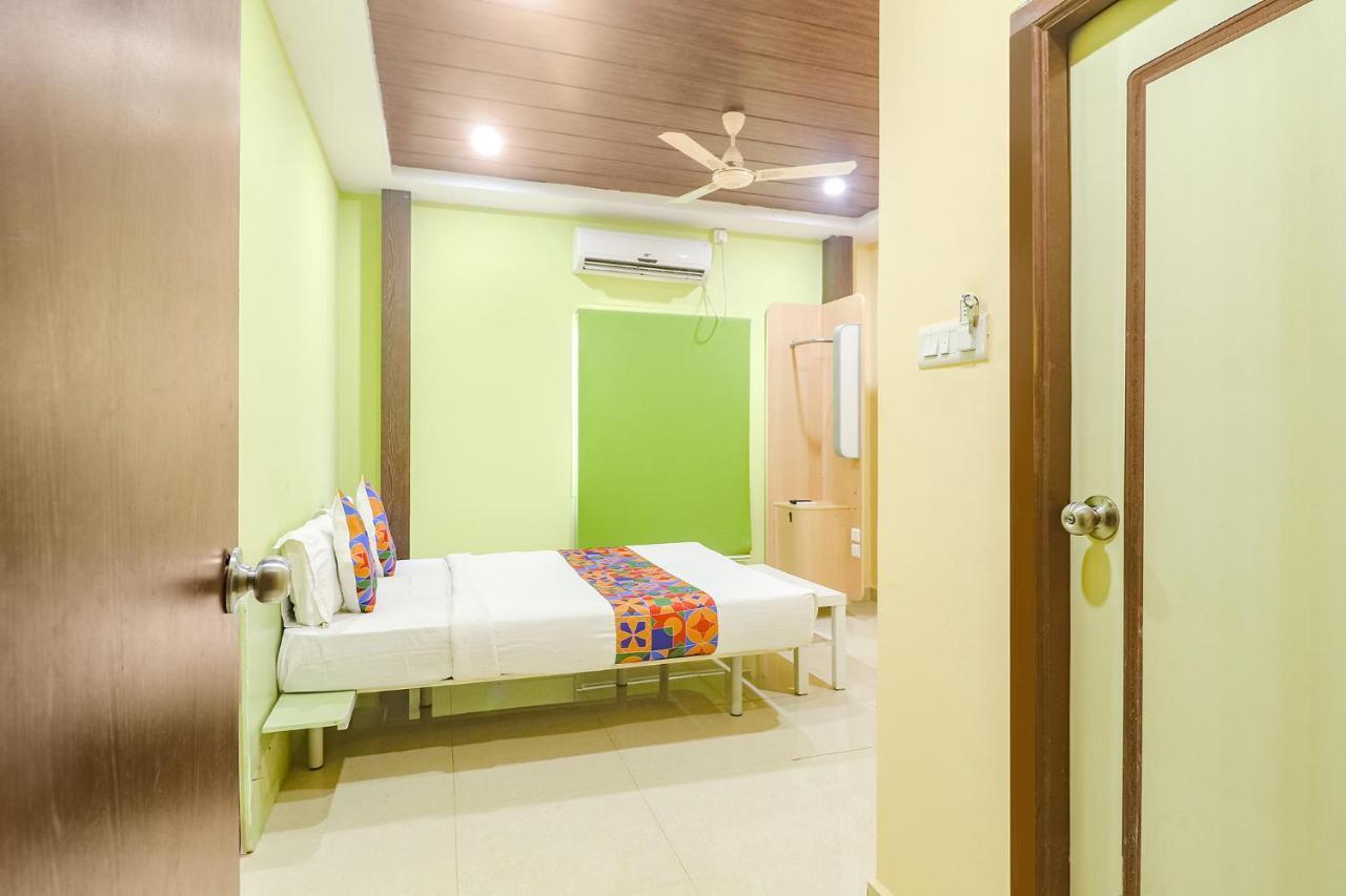 Fabexpress Airport Stay Inn - Nr Hyderabad International Airport, Shamshabad Exterior foto