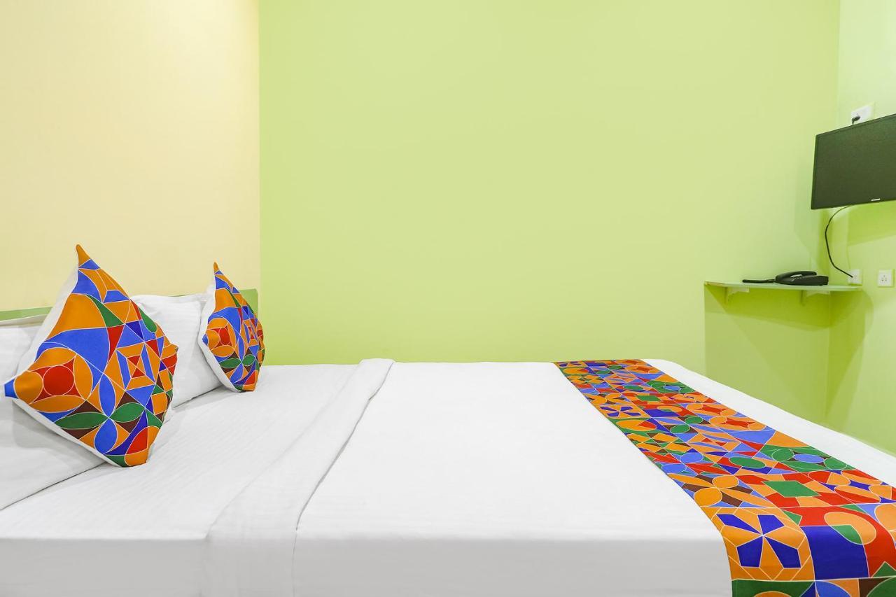 Fabexpress Airport Stay Inn - Nr Hyderabad International Airport, Shamshabad Exterior foto